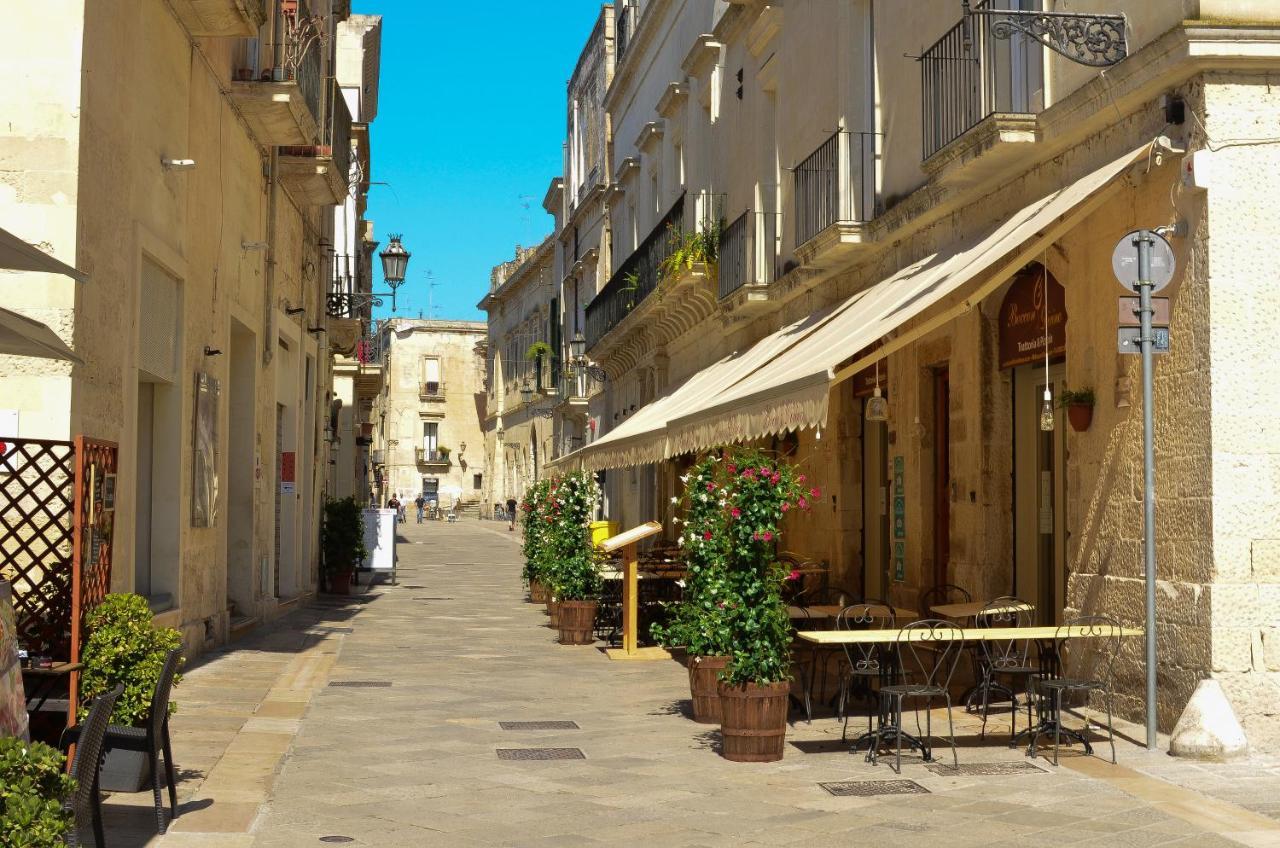 Le Tracce Bed & Breakfast Lecce Exterior photo